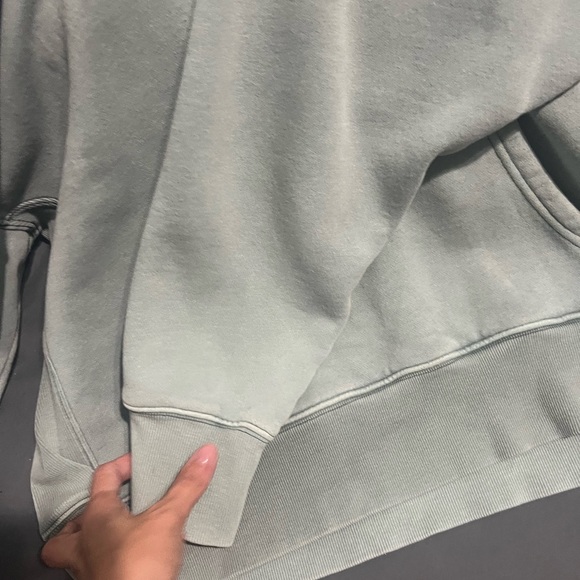 Aritzia Tna sweater - Picture 6 of 8